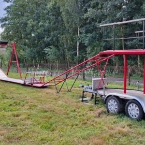 Ringsteek waterbak race op rail